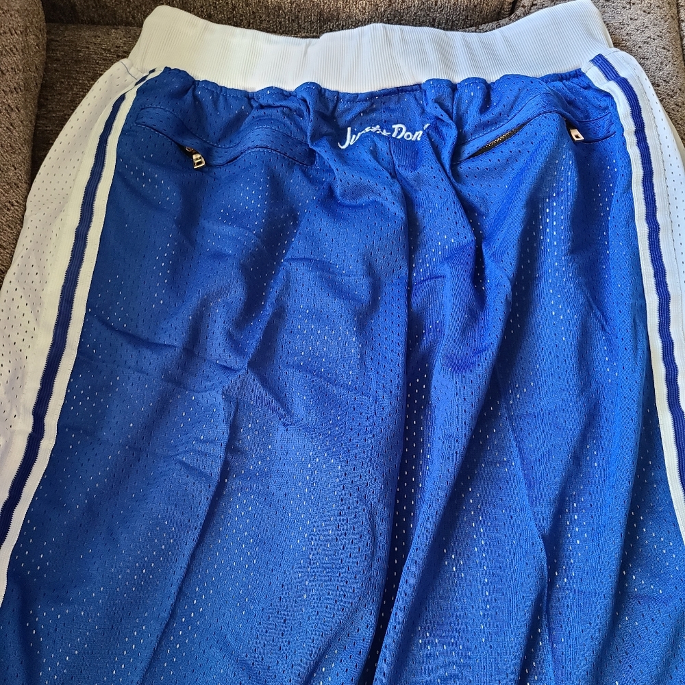 Just Don H.C. L.A. Lakers Basketball Shorts 🏀 - Picture 4 of 7